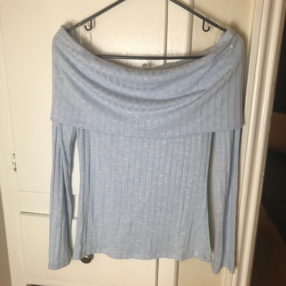 OFF THE SHOULDERS LONG SLEEVE TOP